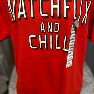 Unisex graphic t-shirt.